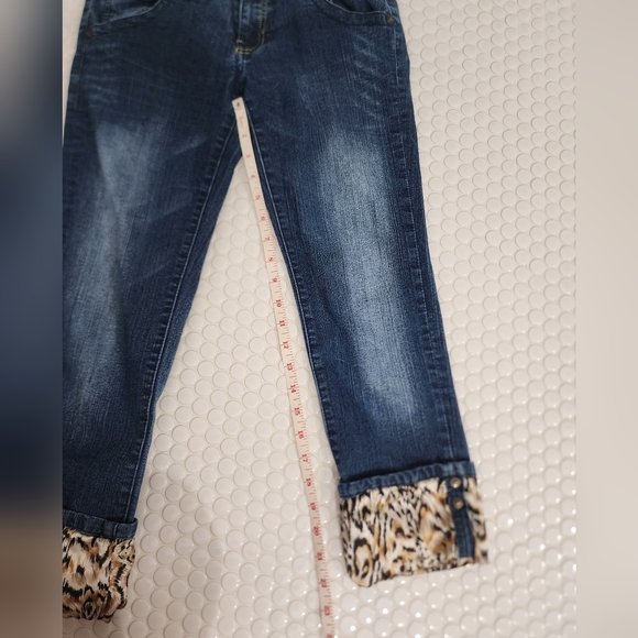 Leopard cuff denim Capri pants - Picture 6 of 8